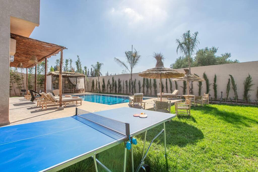 Villa Leila,Piscine , Grand Jardin, Jeux , Cuisiniere Marrakesh Ngoại thất bức ảnh
