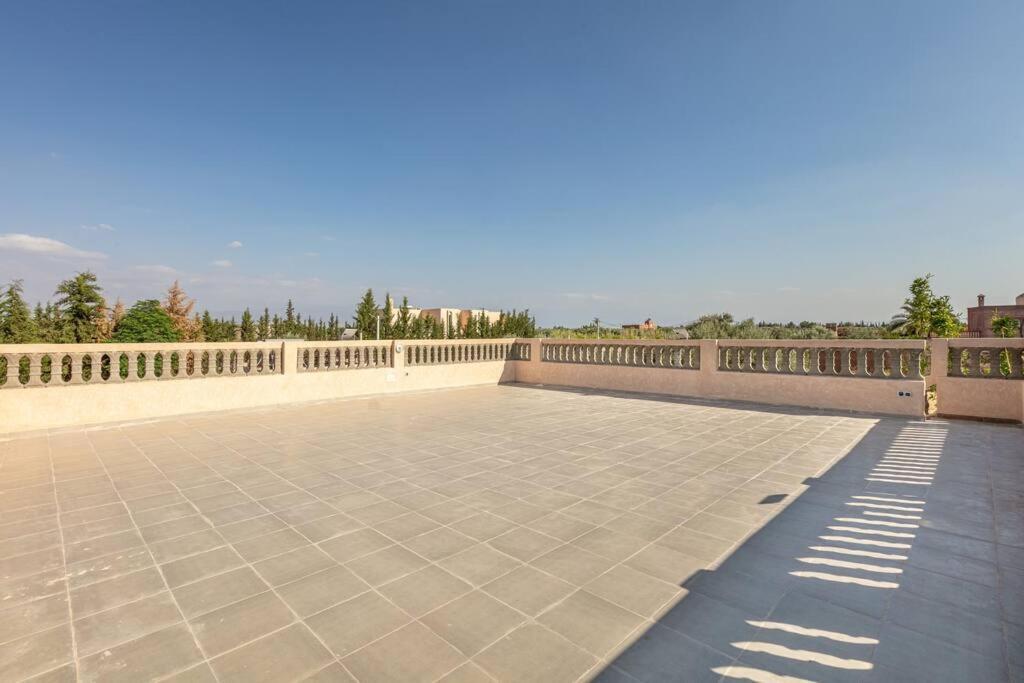 Villa Leila,Piscine , Grand Jardin, Jeux , Cuisiniere Marrakesh Ngoại thất bức ảnh